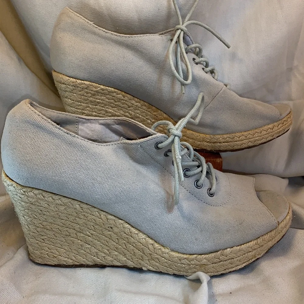 J Jill almost NEW leather/canvas espadrilles